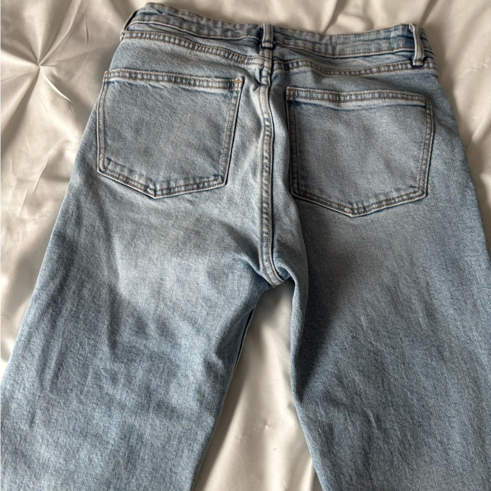 Zara Straight-Leg Jeans Size 4 - Picture 3 of 7